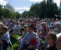DSC 8459-2-publik  Stort tack för en tankeväckande och ändå underhållande föreställning.